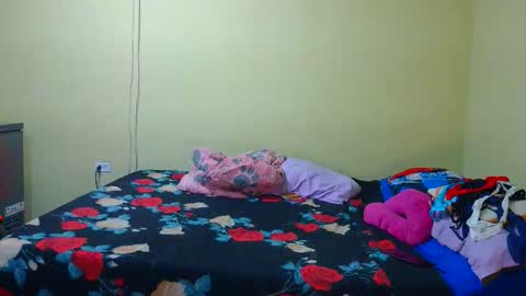 Snapshot of pecadodulce chatting on 04.18.26 pecadodulce online show from 04.18.26