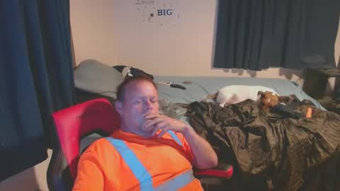 pecker40 online show from 10.12.25