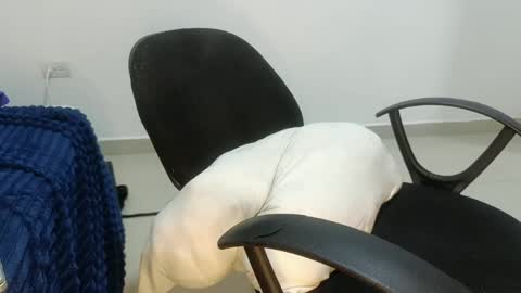Snapshot of pecsblack888 chatting on 05.27.26 pecsblack888 online show from 05.27.26