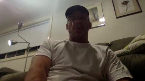 Snapshot of pedro________8 chatting on 12.19.24 pedro________8 online show from 12.19.24