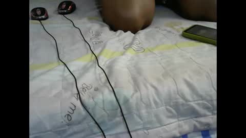 Snapshot of peekyshams chatting on 02.14.25 peekyshams online show from 02.14.25