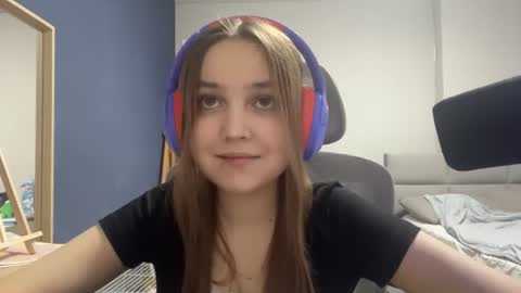 Snapshot of peepapa chatting on 07.03.26 Luna Vale online show from 07.03.26