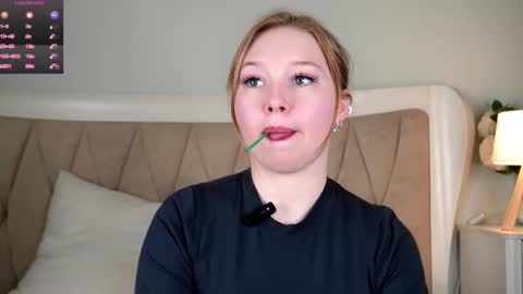 Snapshot of peggyalder chatting on 02.28.25 Kylie online show from 02.28.25