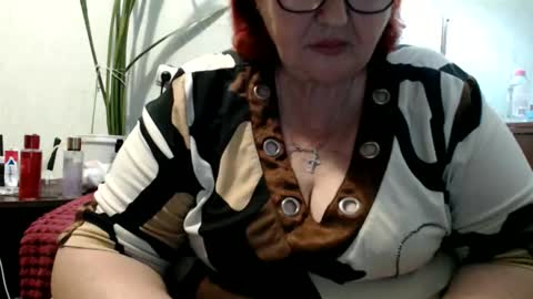 Snapshot of peggysoft chatting on 06.01.26 PeggySoft online show from 06.01.26