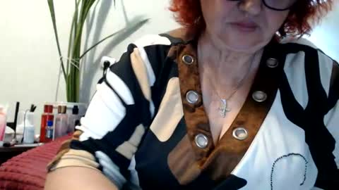 Snapshot of peggysoft chatting on 06.18.26 PeggySoft online show from 06.18.26