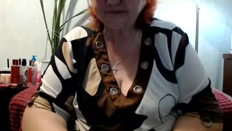 Snapshot of peggysoft chatting on 07.15.26 PeggySoft online show from 07.15.26