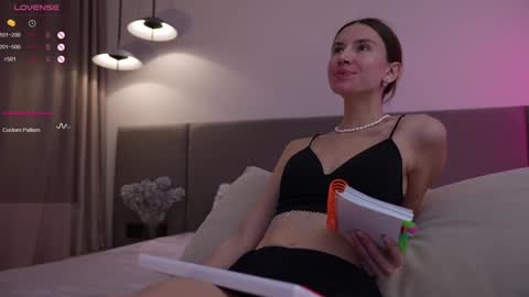 Pelagy Show time 2-10 pm Dubai time zone online show from 02.08.25