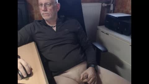 Pemue65 online show from 12.15.25