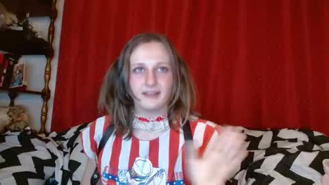 Snapshot of penny_understyx chatting on 12.21.24 Loki online show from 12.21.24