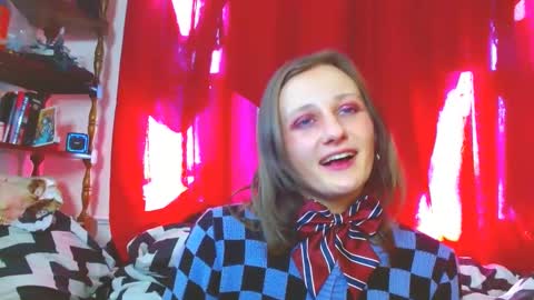 Snapshot of penny_understyx chatting on 12.21.24 Loki online show from 12.21.24