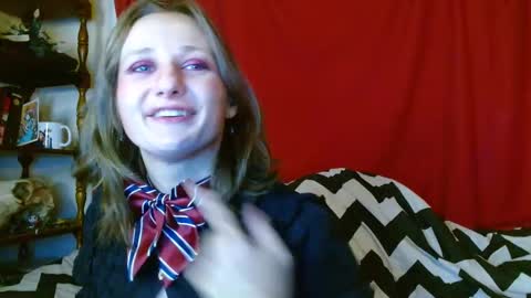 Snapshot of penny_understyx chatting on 01.02.25 Loki online show from 01.02.25