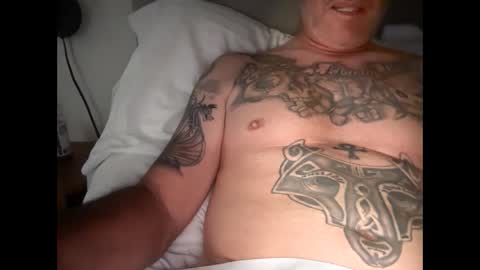 Snapshot of pepecaliente5555 chatting on 11.02.25 pepecaliente5555 online show from 11.02.25