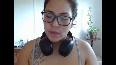 Snapshot of pepitt45 chatting on 05.18.26 Megan online show from 05.18.26