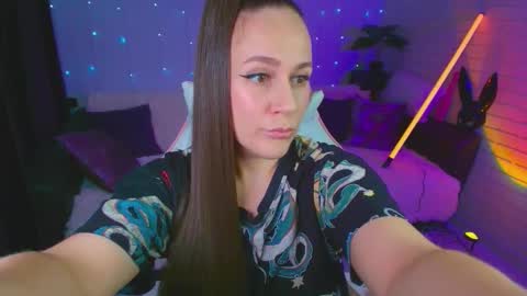 Dia  online show from 11.08.25