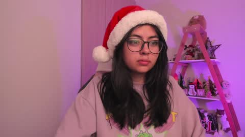 Sarah Ana Banana online show from 12.23.24