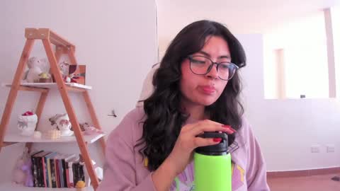 Sarah Ana Banana online show from 01.28.25