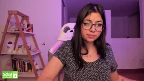 Sarah Ana Banana online show from 02.20.25