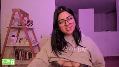 Sarah Ana Banana online show from 02.24.25