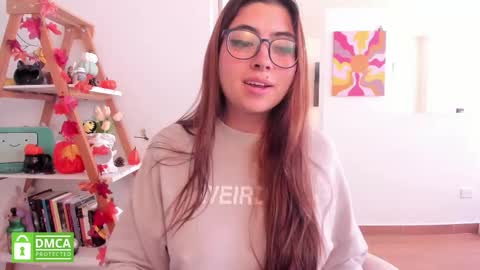 Sarah Ana Banana online show from 11.06.25