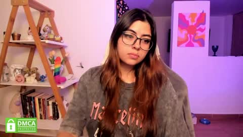 Sarah Ana Banana online show from 05.15.26