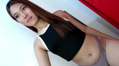 Snapshot of perfect_goddess69 chatting on 02.02.25 Reign online show from 02.02.25