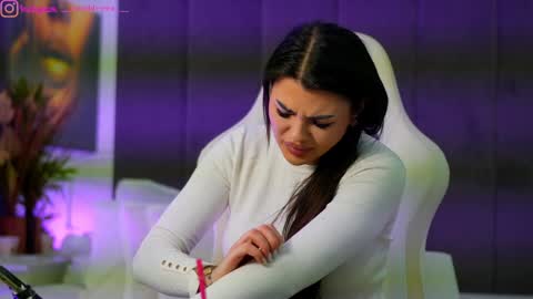 Dee online show from 11.28.25