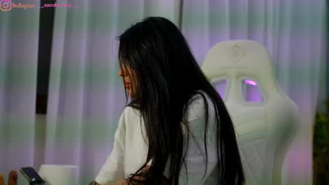 Dee online show from 04.06.26