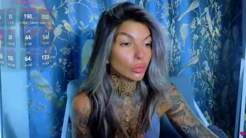 Snapshot of perfecttbaby77n chatting on 10.30.25 Anna online show from 10.30.25