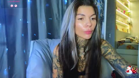 Snapshot of perfecttbaby77n chatting on 01.16.26 Anna online show from 01.16.26