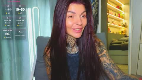 Snapshot of perfecttbaby77n chatting on 04.15.26 Anna online show from 04.15.26