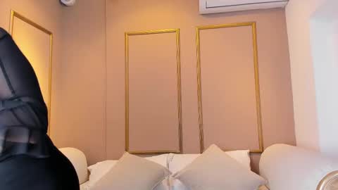 Snapshot of perlapreciosa chatting on 09.23.25 PerlaPreciosa online show from 09.23.25