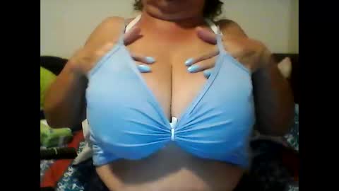 Snapshot of perlita070822 chatting on 12.20.24 perlita070822 online show from 12.20.24