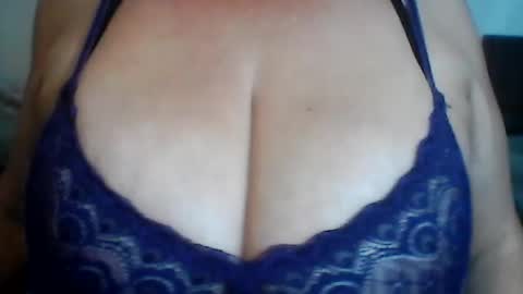 perlita070822 online show from 06.15.26