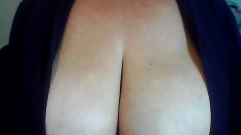 perlita070822 online show from 07.05.26