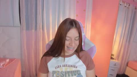 Snapshot of persefone_saira chatting on 11.25.25 Marie online show from 11.25.25