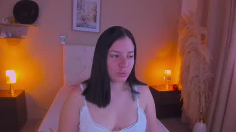 Marie online show from 04.14.26