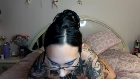 Snapshot of persianbabe1990 chatting on 07.18.26 persianbabe1990 online show from 07.18.26