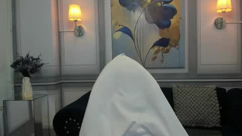 Mia online show from 02.11.26