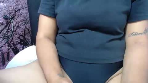 Snapshot of pervertt_linda chatting on 01.07.26 Linda online show from 01.07.26