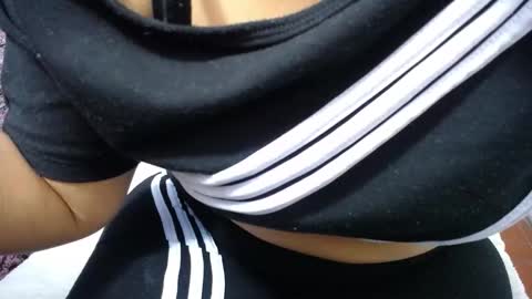 Snapshot of pervertt_linda chatting on 01.15.26 Linda online show from 01.15.26