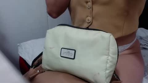  Nicole   online show from 02.16.25