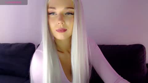 Isabella online show from 12.17.24