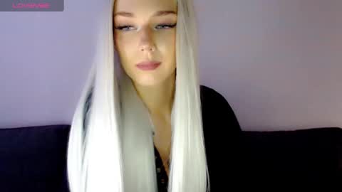 Isabella online show from 01.06.25