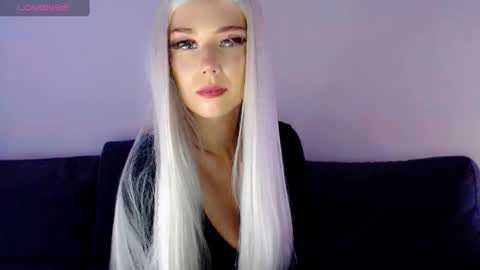 Isabella online show from 01.07.25