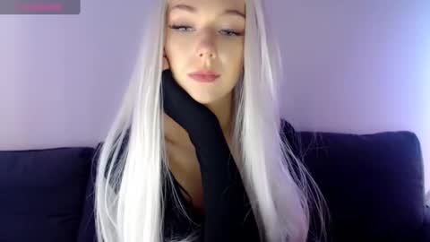 Isabella online show from 01.31.25