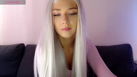 Isabella online show from 02.21.25