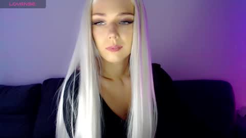 Isabella online show from 02.28.25