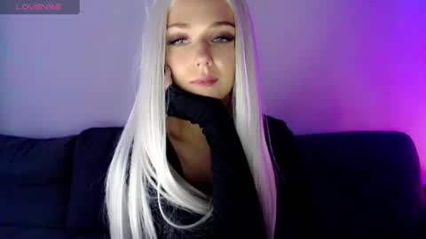Isabella online show from 02.28.25