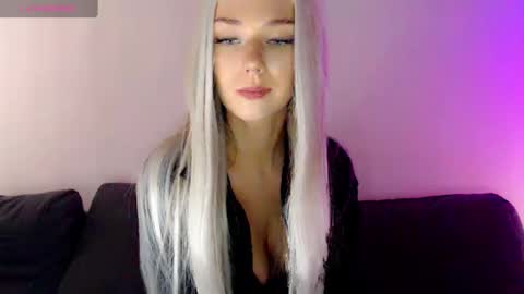 Isabella online show from 03.05.25