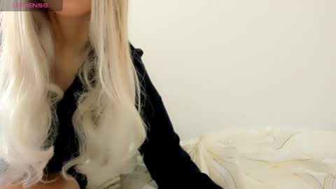 Isabella online show from 05.22.26